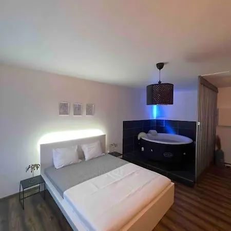 Grand Avec Jacuzzi *