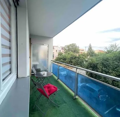 Grand Avec Jacuzzi Apartamento Estrasburgo